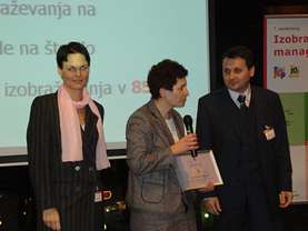 From left to right: Jasna Kos, Darija Brečevič and Fikret Basanovič