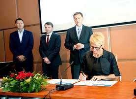 On behalf of Lek, the declaration of Commitment to Business and Human Rights was signed by Ksenija Butenko Černe, Member of the Board of Management